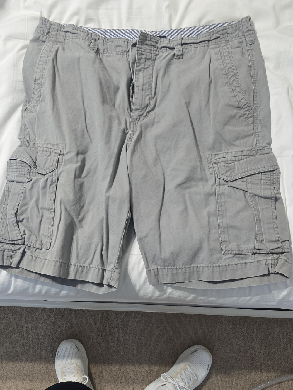 Tommy Hilfiger Light Gray Cargo Shorts - Utility Pockets